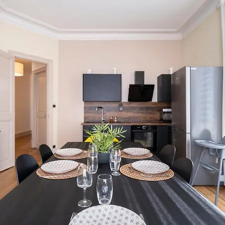 Luxe Poincare Appartement Nancy Buitenkant foto